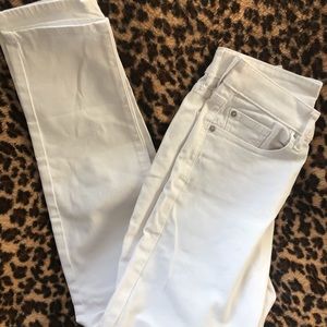 GAP WHITE curvy/skinny jeans- *brand new*